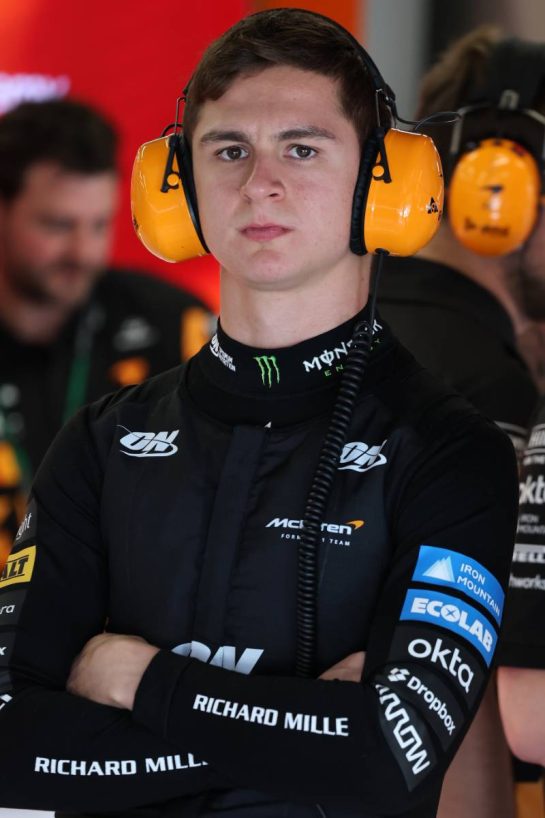 Leonardo Fornaroli (ITA) McLaren F1 Team Reserve Driver.
12.06.2026. Formula 1 World Championship, Rd 7, Barcelona-Catalunya Grand Prix, Barcelona, Spain, Practice Day.
- www.xpbimages.com, EMail: requests@xpbimages.com © Copyright: Batchelor / XPB Images