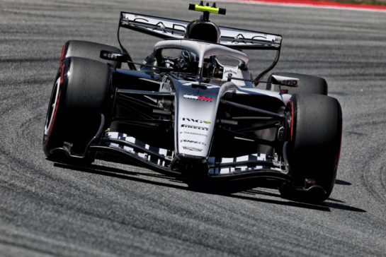 Valtteri Bottas (FIN) Cadillac Formula 1 Team MAC-26.
12.06.2026. Formula 1 World Championship, Rd 7, Barcelona-Catalunya Grand Prix, Barcelona, Spain, Practice Day.
- www.xpbimages.com, EMail: requests@xpbimages.com © Copyright: Charniaux / XPB Images