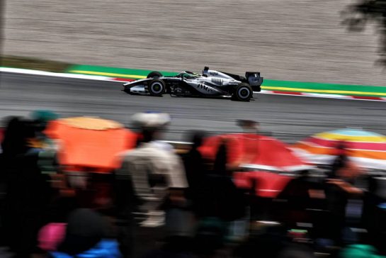 Sergio Perez (MEX) Cadillac Formula 1 Team MAC-26.
13.06.2026. Formula 1 World Championship, Rd 7, Barcelona-Catalunya Grand Prix, Barcelona, Spain, Qualifying Day.
- www.xpbimages.com, EMail: requests@xpbimages.com © Copyright: Bearne / XPB Images