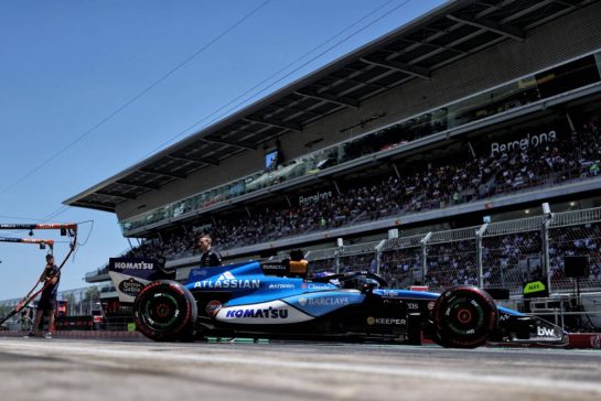 Alexander Albon (THA) Williams F1 Team FW48 leaves the pits.
13.06.2026. Formula 1 World Championship, Rd 7, Barcelona-Catalunya Grand Prix, Barcelona, Spain, Qualifying Day.
- www.xpbimages.com, EMail: requests@xpbimages.com © Copyright: Charniaux / XPB Images