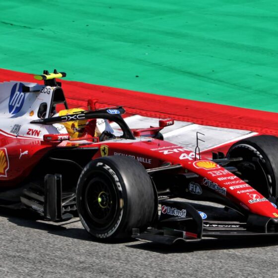 Smedley shares Ferrari insider view: ‘They just love Hamilton’