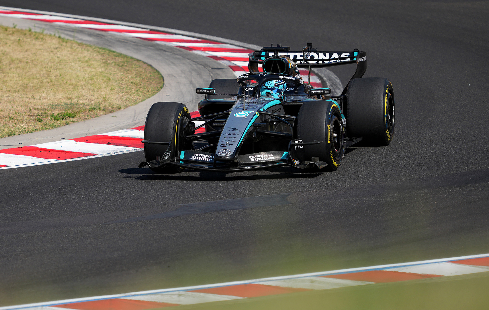Russell ‘past the point of disappointment’ as nightmare continues