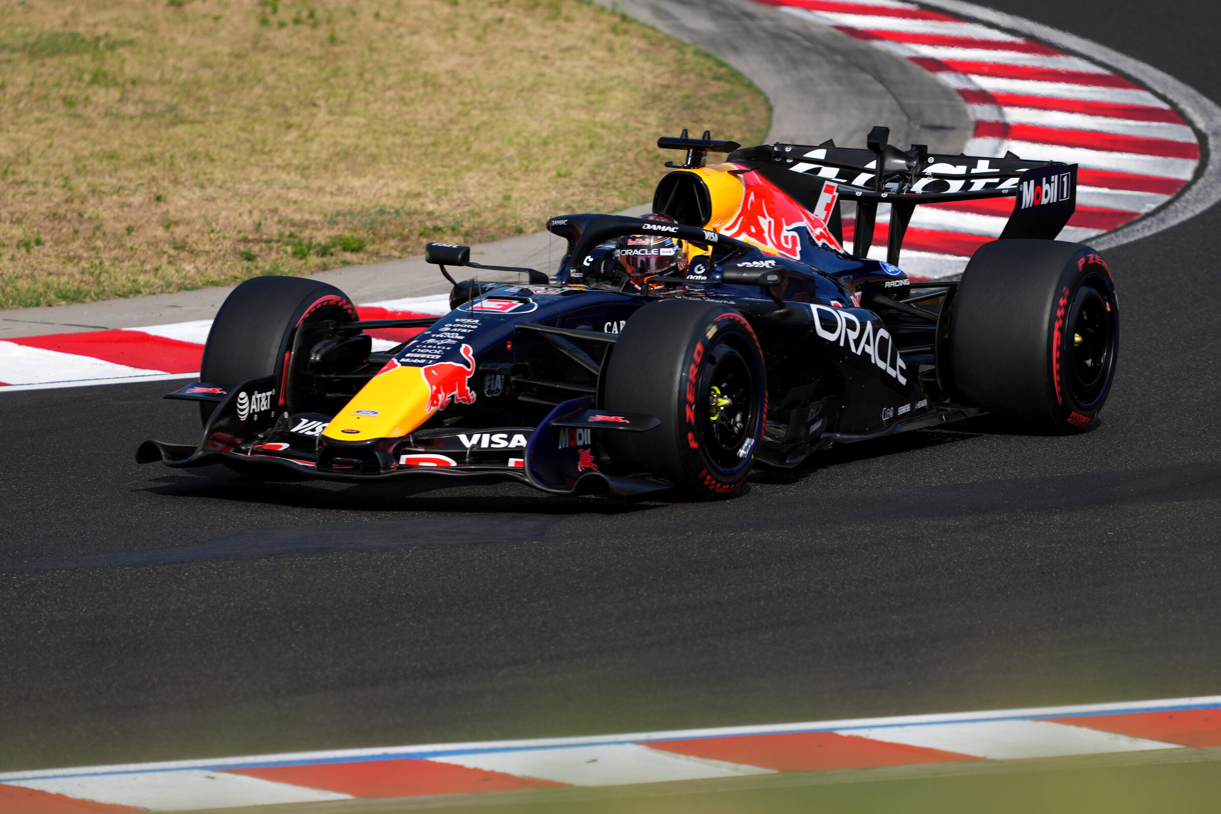 Verstappen beyond ‘desperate’ as RB22 issues pile on in Hungary