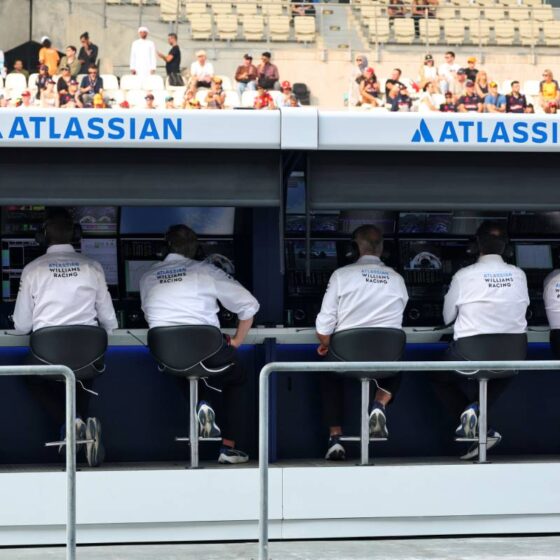 Wolff blames rival ‘Teletubbie’ engineers for blue flag chaos in Hungary