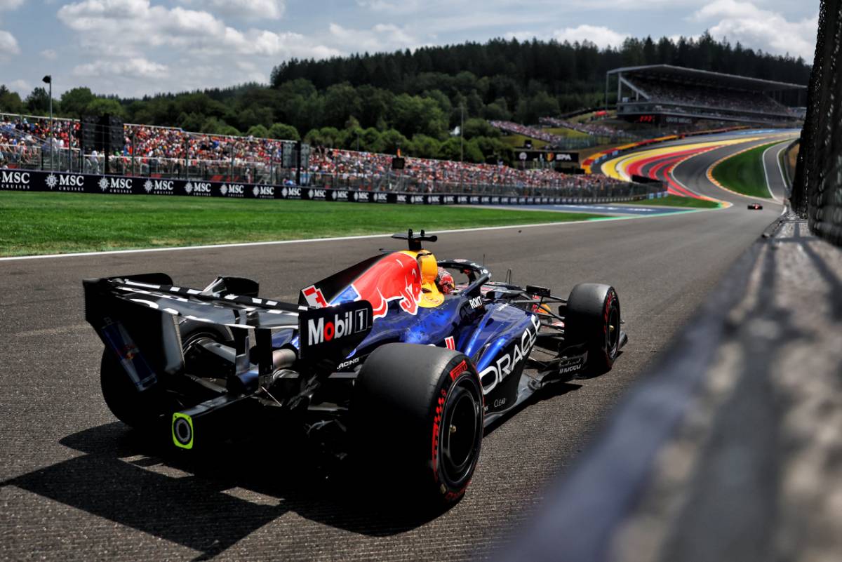 Verstappen praises Hadjar after pair’s handy Q3 slipstream tactic