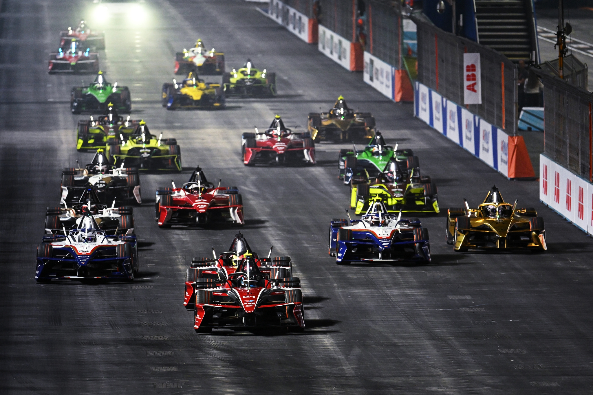 Wehrlein survives London chaos to seal second Formula E crown