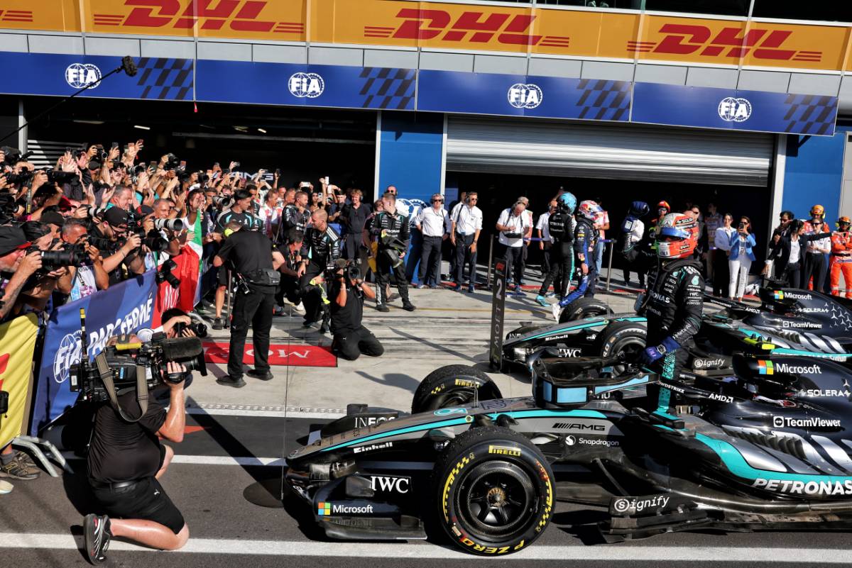 Wolff warns Mercedes of ‘demanding period’ ahead
