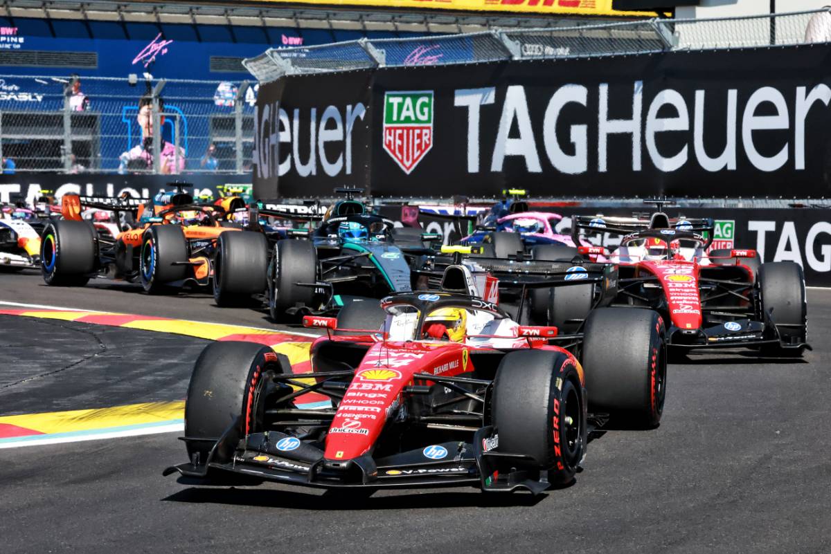 Hamilton rubbishes Ferrari ‘staff shake-up’ claims in Italian media