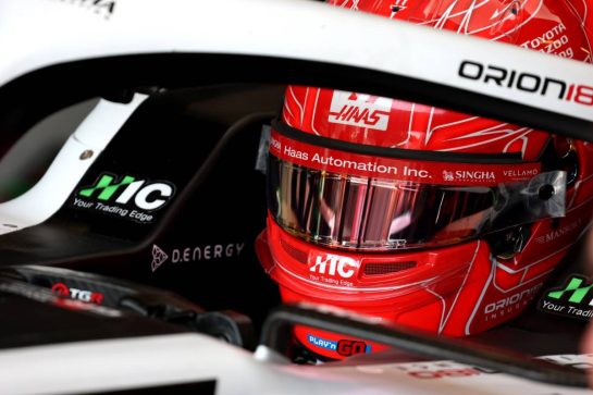 Esteban Ocon (FRA) Haas F1 Team VF-26.
24.09.2026. Formula One World Championship, Rd 15, Azerbaijan Grand Prix, Baku, Azerbaijan, Practice Day.
- www.xpbimages.com, EMail: requests@xpbimages.com &copy; Copyright: Batchelor / XPB Images