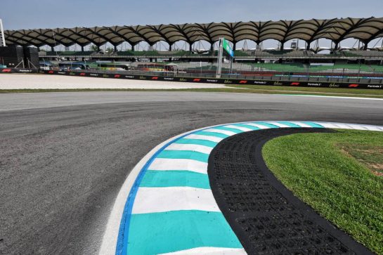 Circuit atmosphere -kerb detail.
01.10.2026. Formula 1 World Championship, Rd 16, Bahrain Grand Prix, Sepang, Malaysia, Preparations Day.
- www.xpbimages.com, EMail: requests@xpbimages.com &copy; Copyright: Moy / XPB Images